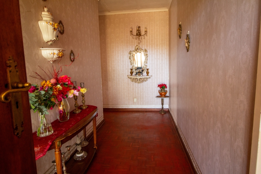 3 Bedroom Property for Sale in Lemoendraai Northern Cape